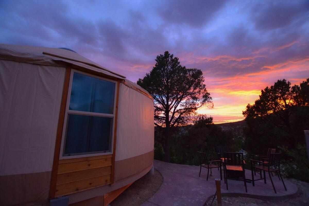 Villa Yurt Overlook #09 With Ac And Private Bath 2 Kings à Orderville Extérieur photo